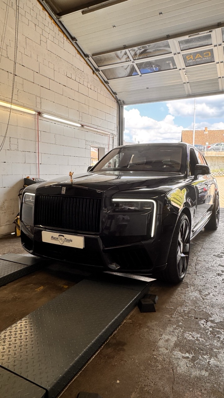 Rolls Royce Cullinan Performance